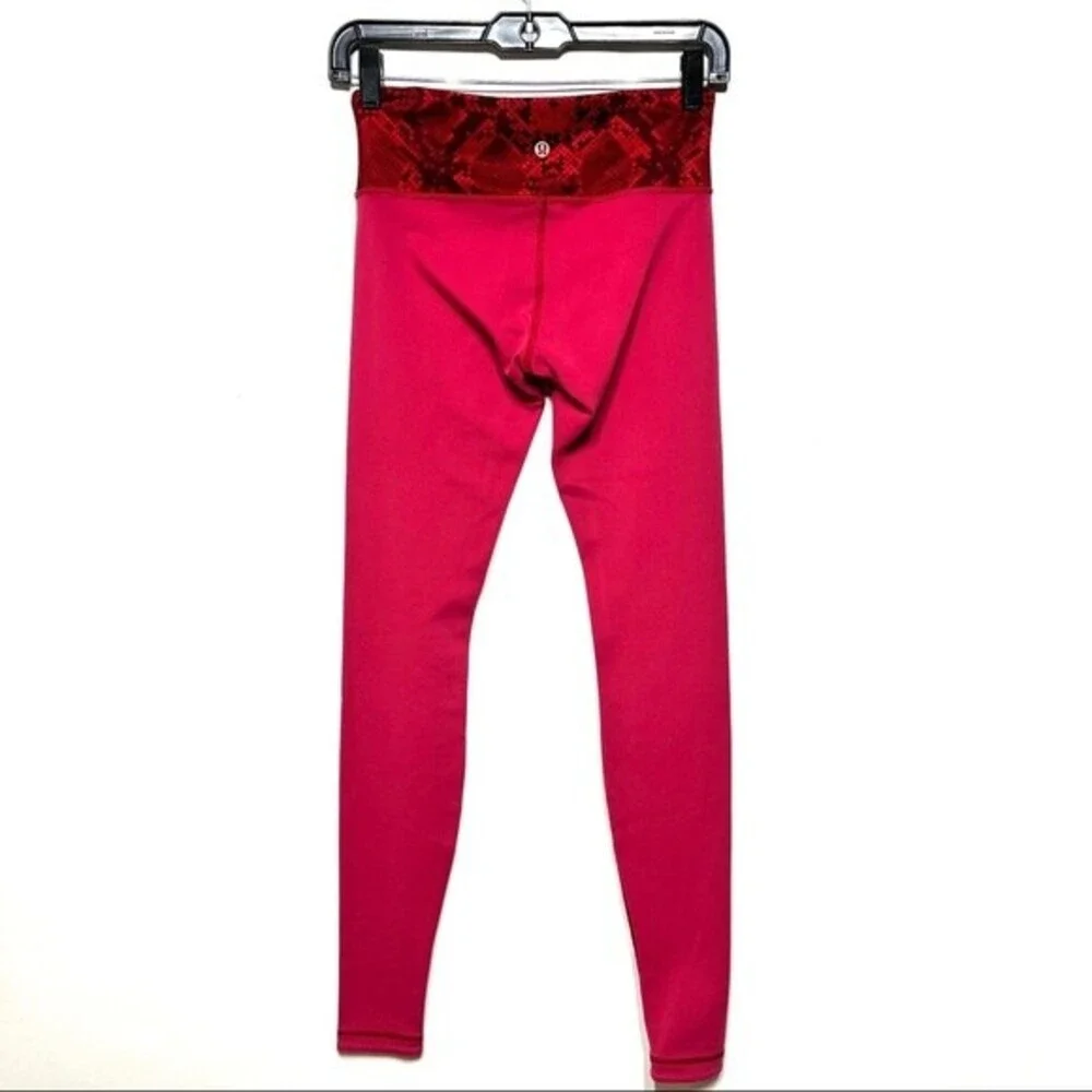 Lululemon Wunder Under Pant III (Reversible) Cranberry / Alarming 4